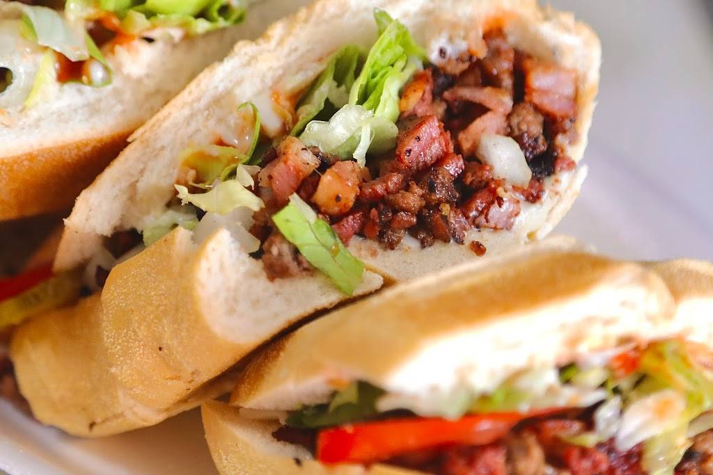 El Sandwichon Tampa | restaurant | Sligh Av @, N 53rd St, Del Rio, FL 33617, USA | 8134689999 OR +1 813-468-9999