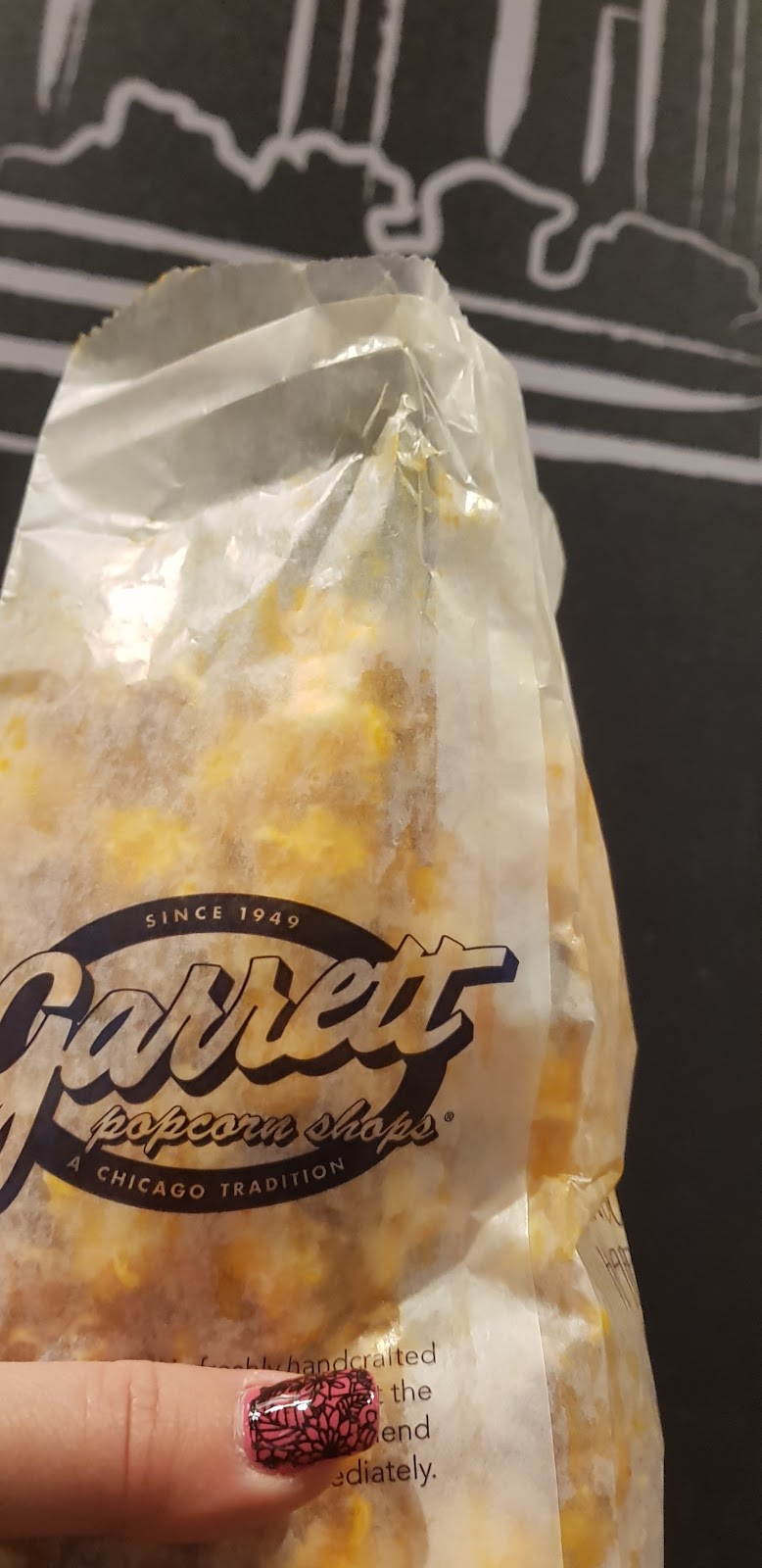 Garrett Popcorn Shops | meal takeaway | 835 Michigan Ave, Chicago, IL 60611, USA | 8884767267 OR +1 888-476-7267