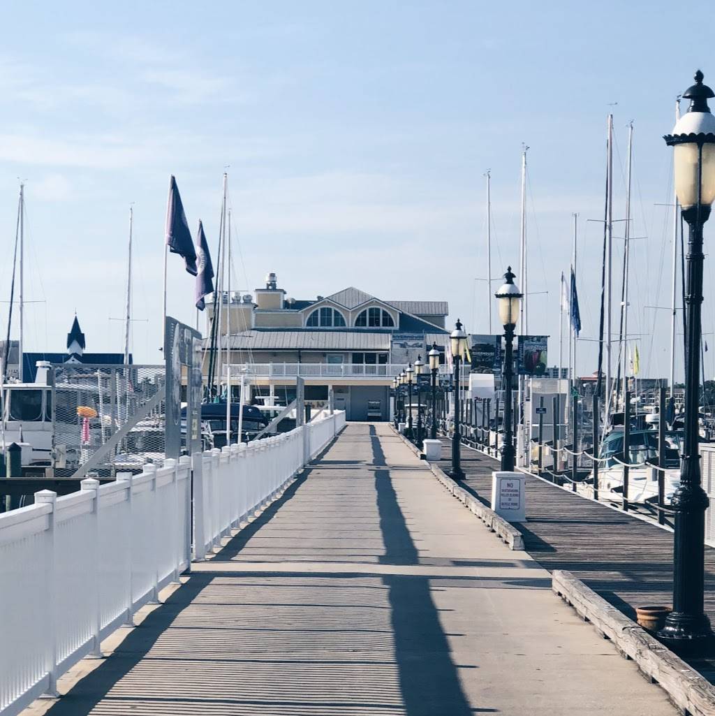 Riverhouse Reef & Grill | restaurant | 995 Riverside Dr, Palmetto, FL 34221, USA | 9417290616 OR +1 941-729-0616