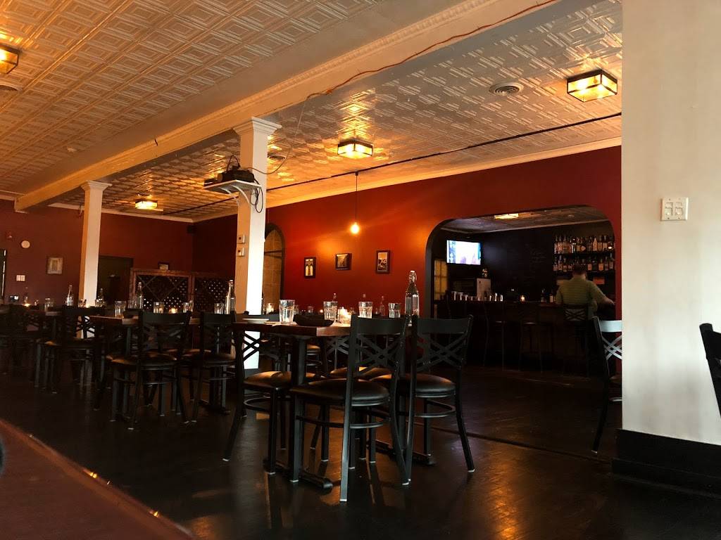 IL Faro | meal takeaway | 698 N Pearl St, Menands, NY 12204, USA | 5184632208 OR +1 518-463-2208