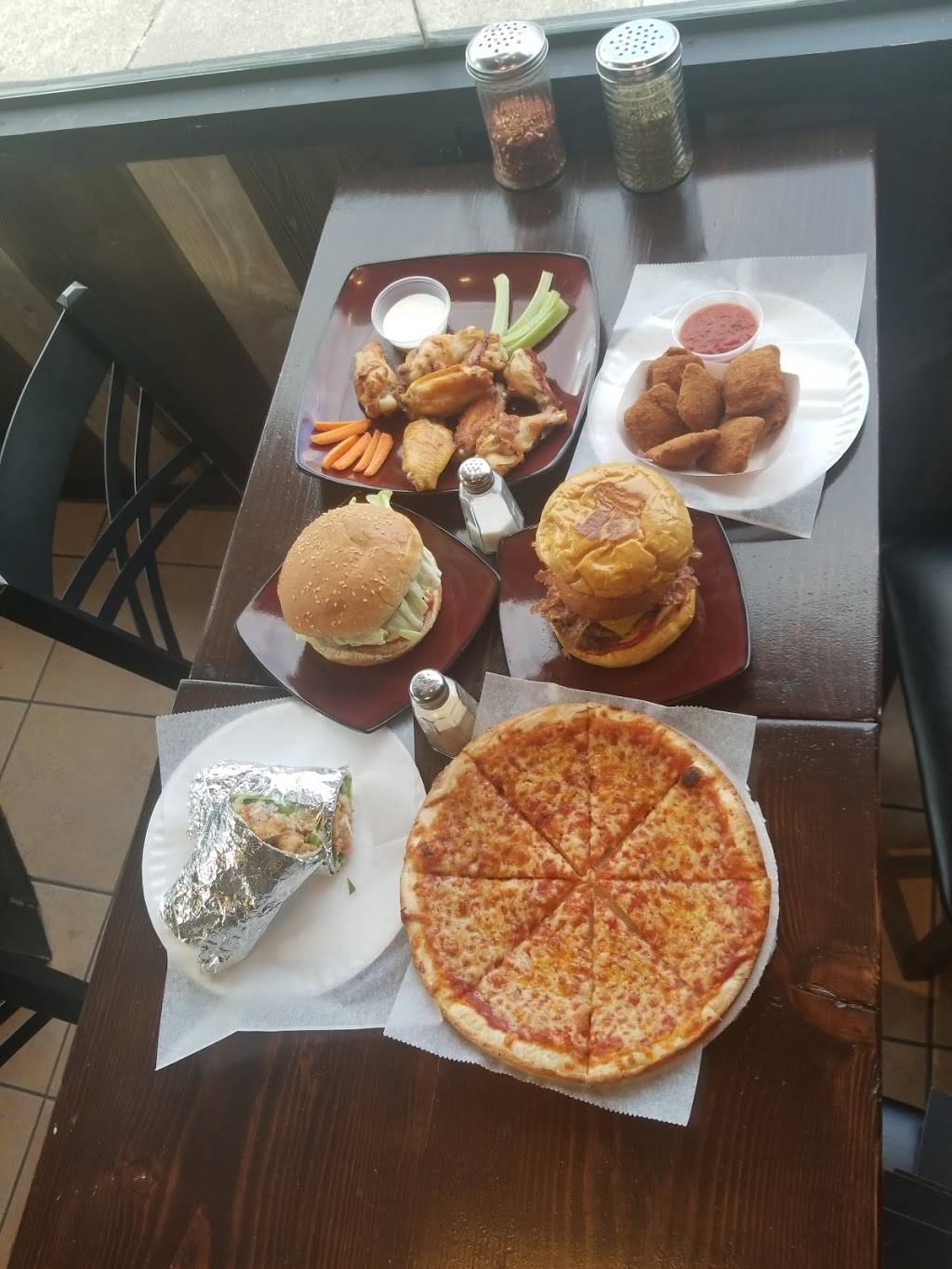 Mini burger | meal delivery | 6353 108th St, Forest Hills, NY 11375, USA | 7184593441 OR +1 718-459-3441