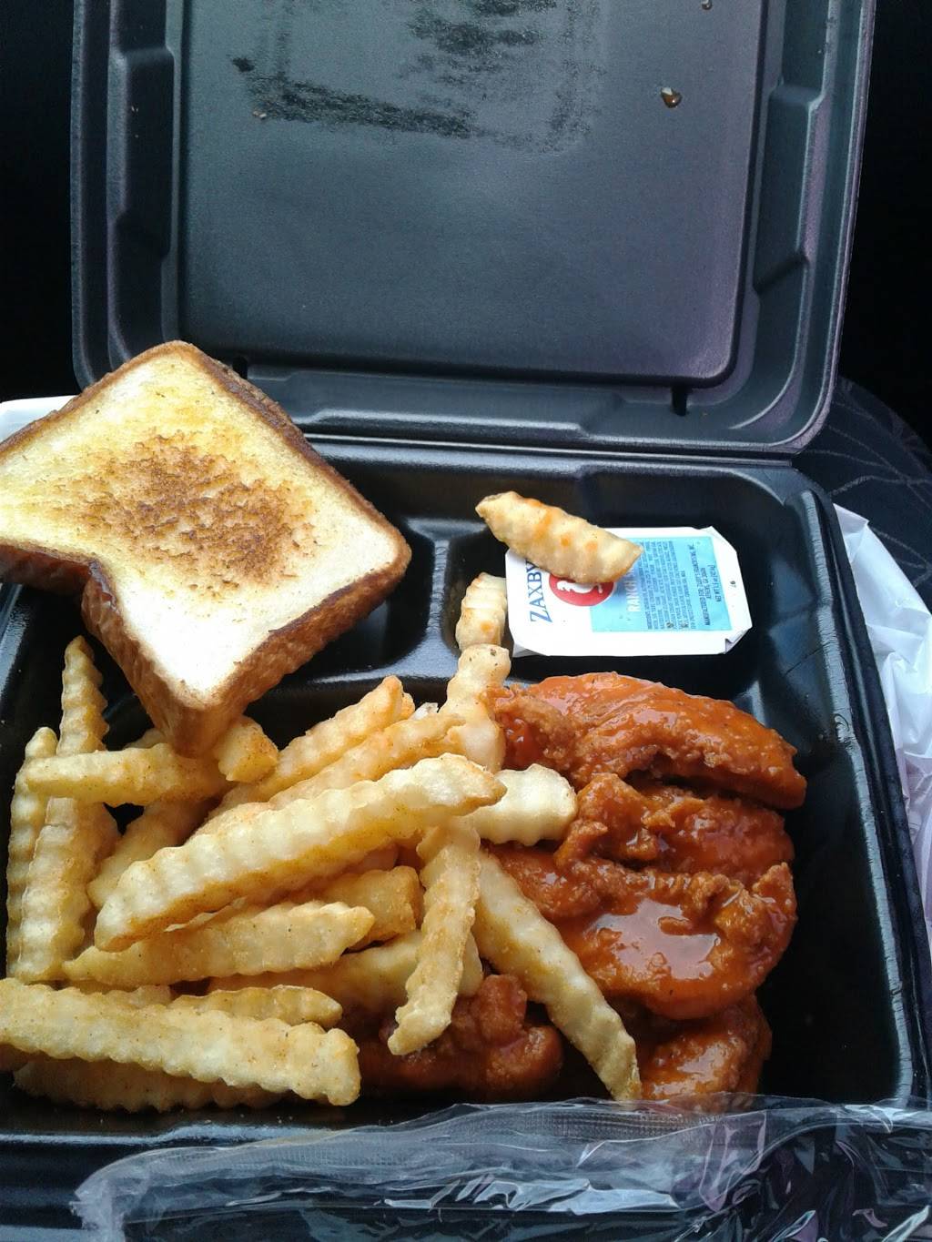Zaxbys Chicken Fingers & Buffalo Wings | restaurant | 355 Copperfield Blvd NE, Concord, NC 28025, USA | 7047823663 OR +1 704-782-3663
