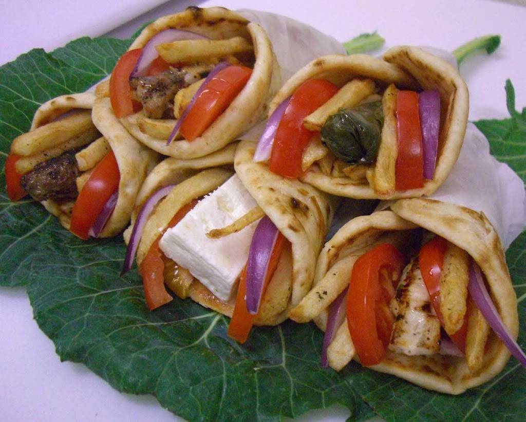 Crown Fried Chicken | restaurant | 408 Forest Ave, Portland, ME 04101, USA | 2077474519 OR +1 207-747-4519