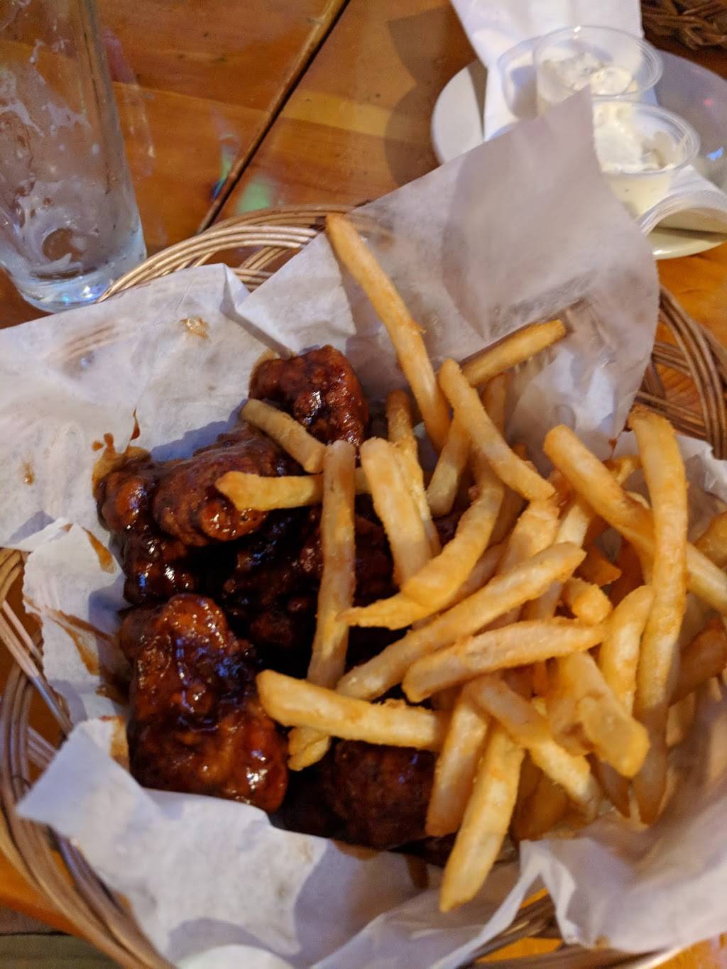 Birch Lodge | restaurant | 732 Michigan St NE, Grand Rapids, MI 49503, USA | 6164581918 OR +1 616-458-1918