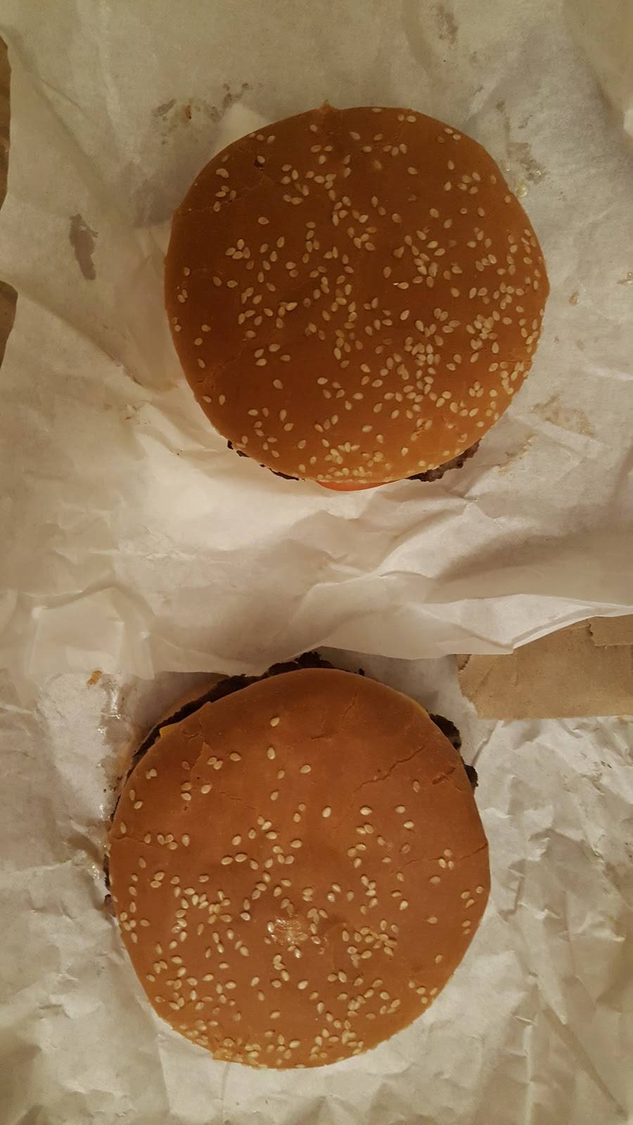 Steves Burgers | restaurant | 12640 Heacock St, Moreno Valley, CA 92553, USA | 9512430924 OR +1 951-243-0924