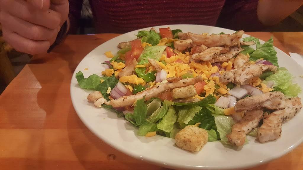 Pauls Pizza Den | restaurant | 204 N Wilson St, Birchwood, WI 54817, USA | 7153547058 OR +1 715-354-7058