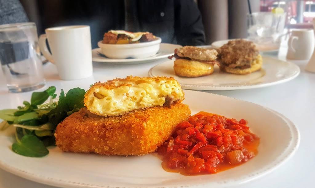 Overeasy | restaurant | 1914 Commerce St, Dallas, TX 75201, USA | 4693208998 OR +1 469-320-8998