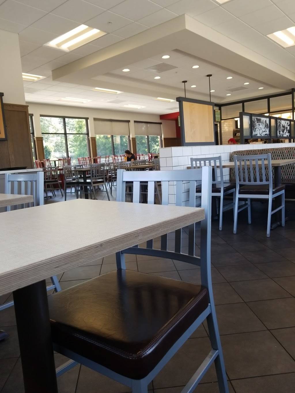 Chick-fil-A | restaurant | 513 Montgomery Hwy, Vestavia Hills, AL 35216, USA | 2058243540 OR +1 205-824-3540