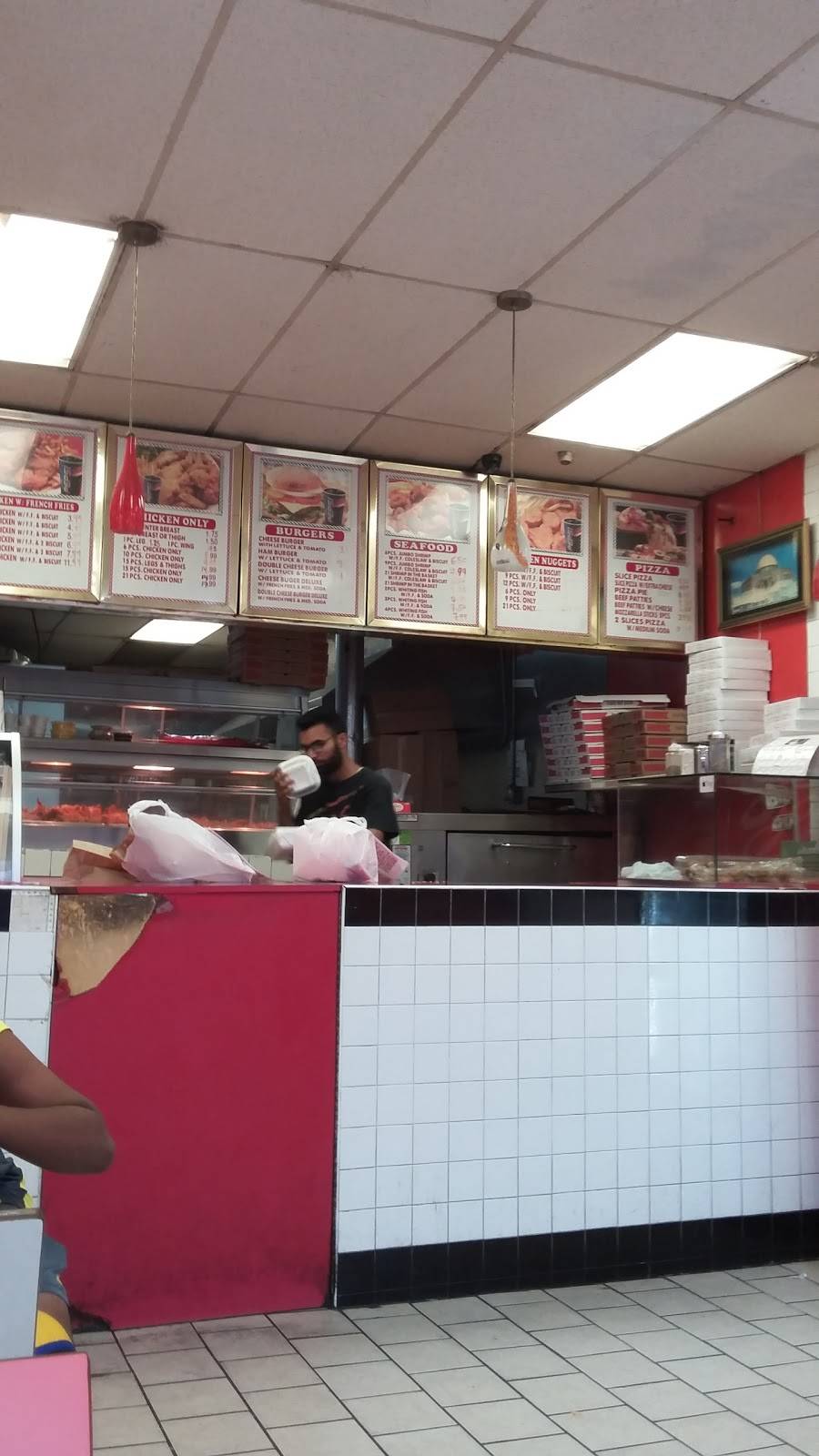 Crown Fried Chicken | restaurant | 13105 Rockaway Blvd, South Ozone Park, NY 11420, USA | 7183232161 OR +1 718-323-2161