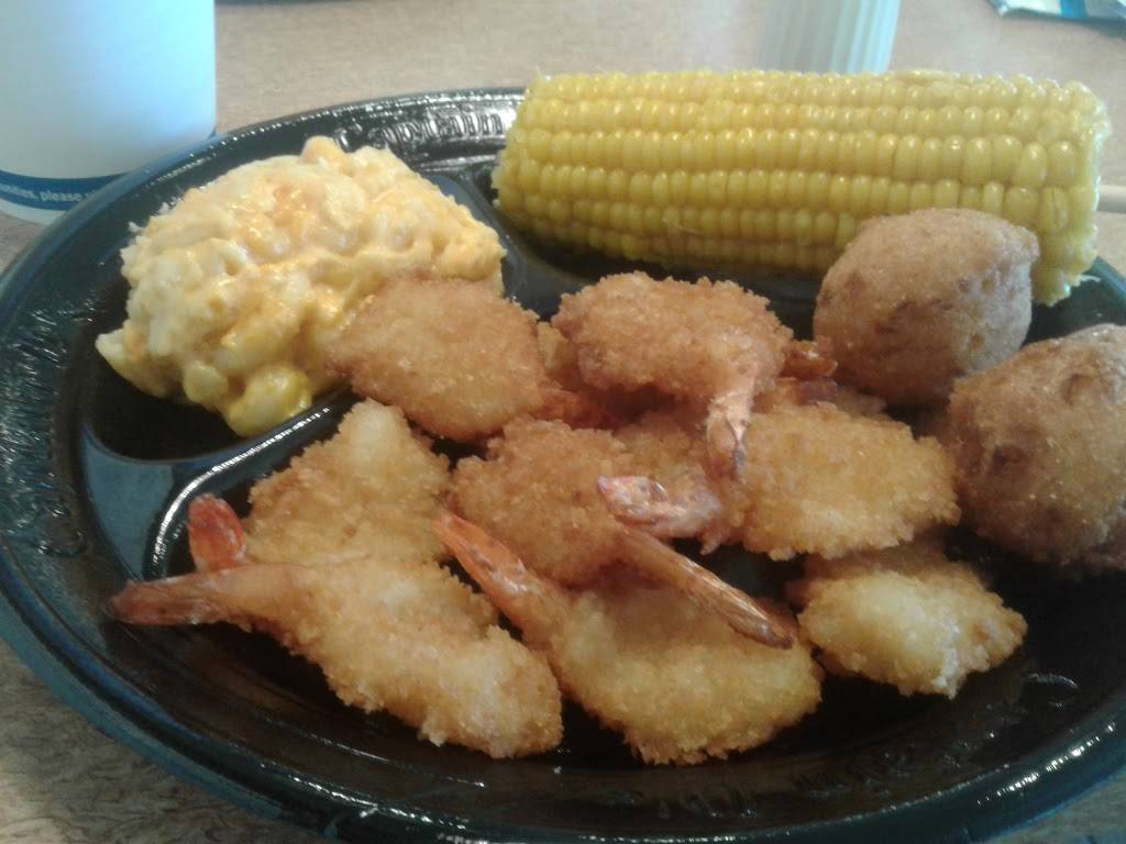 Captain Ds | restaurant | 4209 Hacks Cross Rd, Memphis, TN 38125, USA | 9017572366 OR +1 901-757-2366