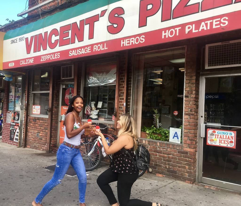 Vincents Pizza | restaurant | 3915 9th Ave, Brooklyn, NY 11232, USA | 7188518838 OR +1 718-851-8838