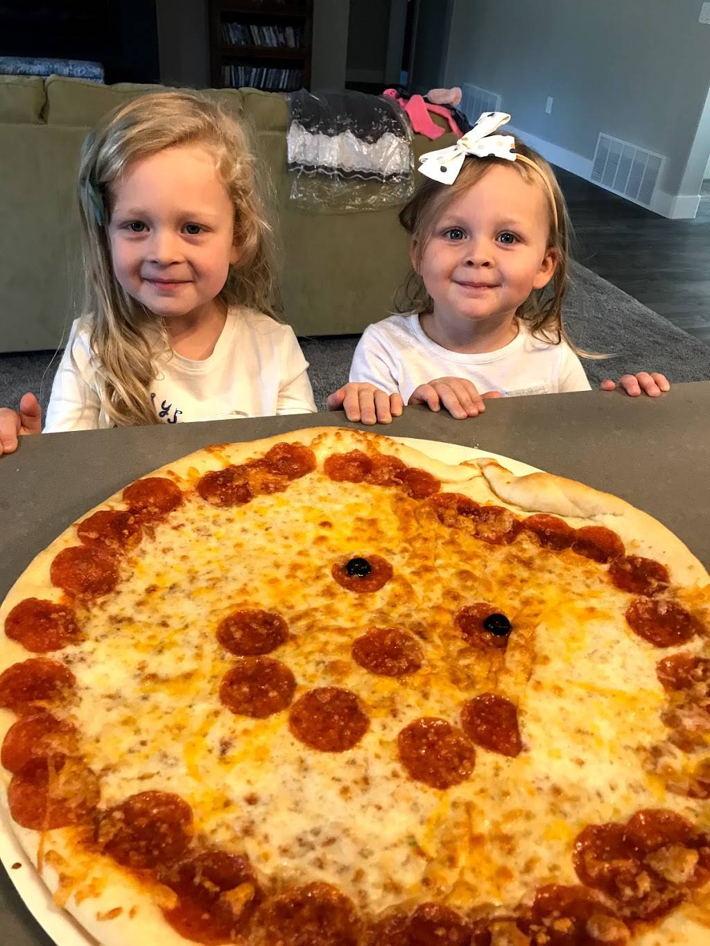 Papa Murphys | Take N Bake Pizza | meal takeaway | 1933 East, 7000 S, Cottonwood Heights, UT 84121, USA | 8017337272 OR +1 801-733-7272