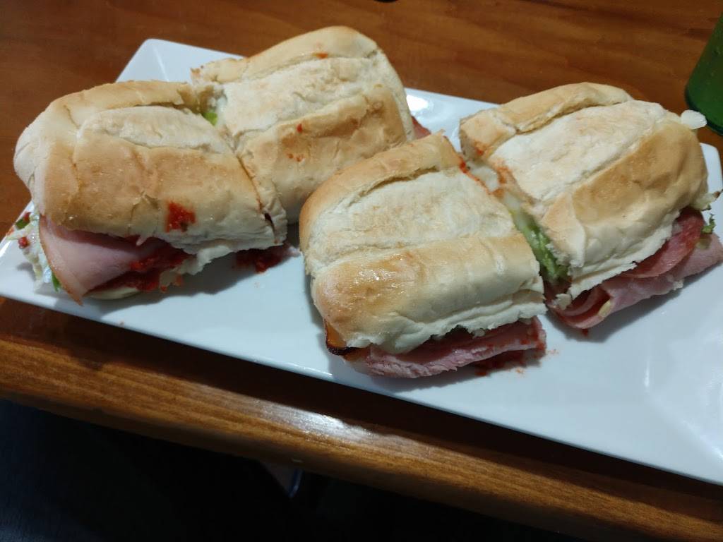 Timmys Pizza & BBQ | restaurant | 105 N Randolph St, Garrett, IN 46738, USA | 2603576666 OR +1 260-357-6666