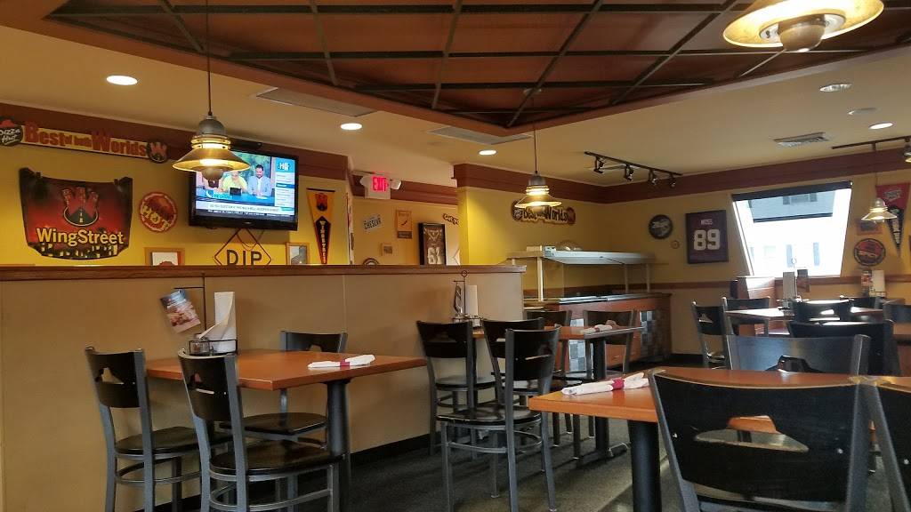 Pizza Hut | restaurant | 7623 S Osborne Rd, Upper Marlboro, MD 20772, USA | 3019521720 OR +1 301-952-1720