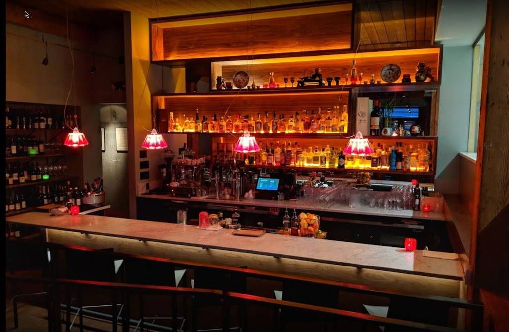 84 Yesler | restaurant | 84 Yesler Way, Seattle, WA 98104, USA | 2066241111 OR +1 206-624-1111