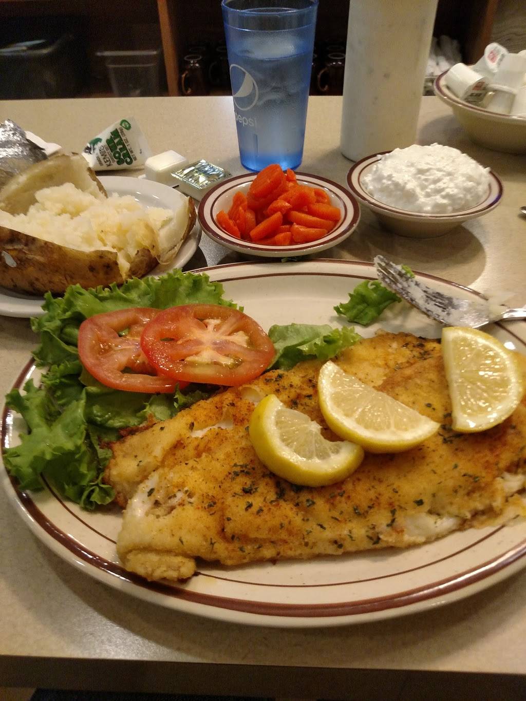 Friendship House Family Restaurant | cafe | N357 Brandenburg Ave, Merrill, WI 54452, USA | 7155368582 OR +1 715-536-8582