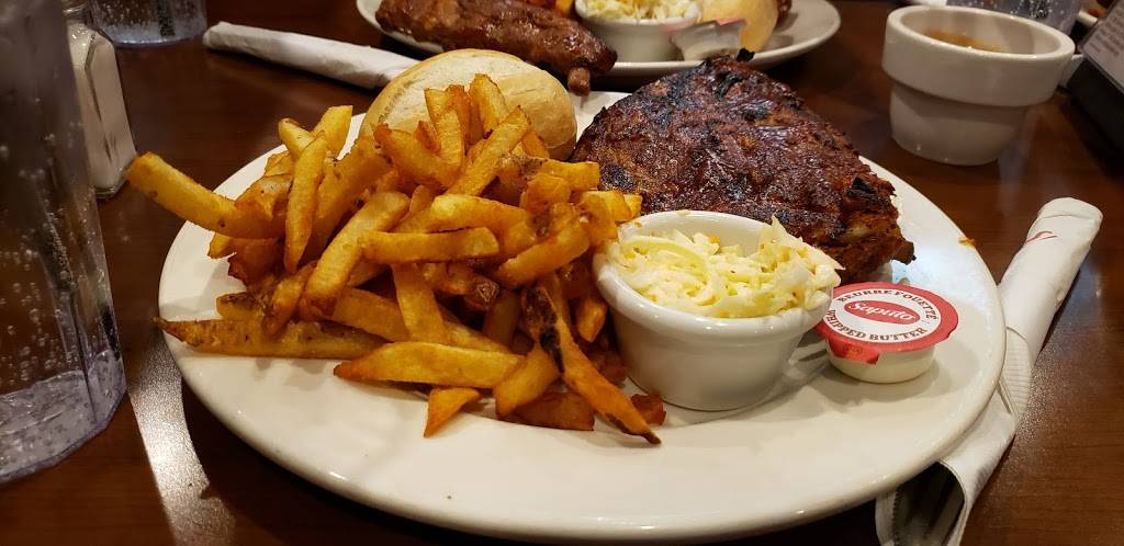 Swiss Chalet | restaurant | 684 Ontario St, Stratford, ON N5A 3J7, Canada | 5192712171 OR +1 519-271-2171