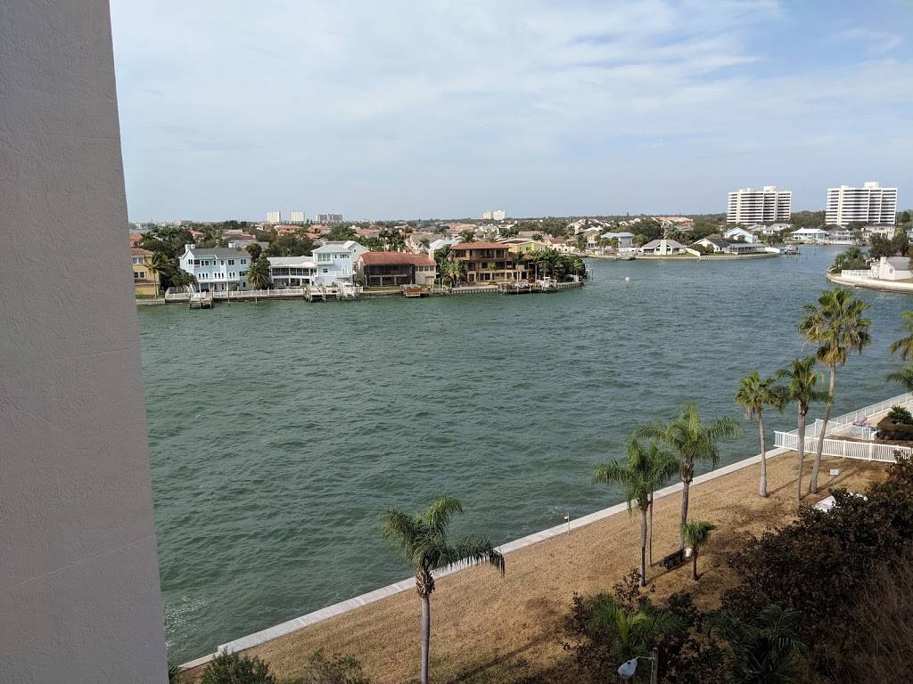 Townshores of Gulfport Inc | restaurant | 6025 Shore Blvd S, Gulfport, FL 33707, USA | 7273431094 OR +1 727-343-1094