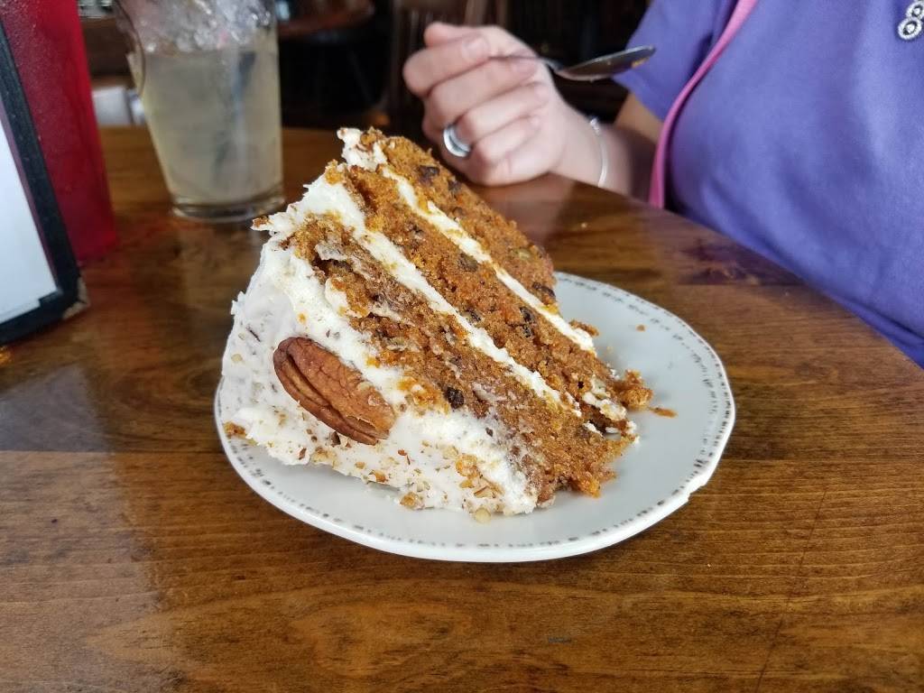 Hair of the Dog Pub | restaurant | 334 Market St, Chattanooga, TN 37402, USA | 4232654615 OR +1 423-265-4615