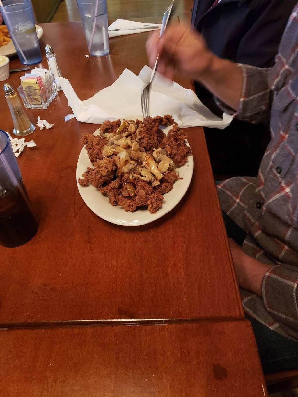 The Henry Station | restaurant | 244 S Market St, Wooster, OH 44691, USA | 3302642226 OR +1 330-264-2226