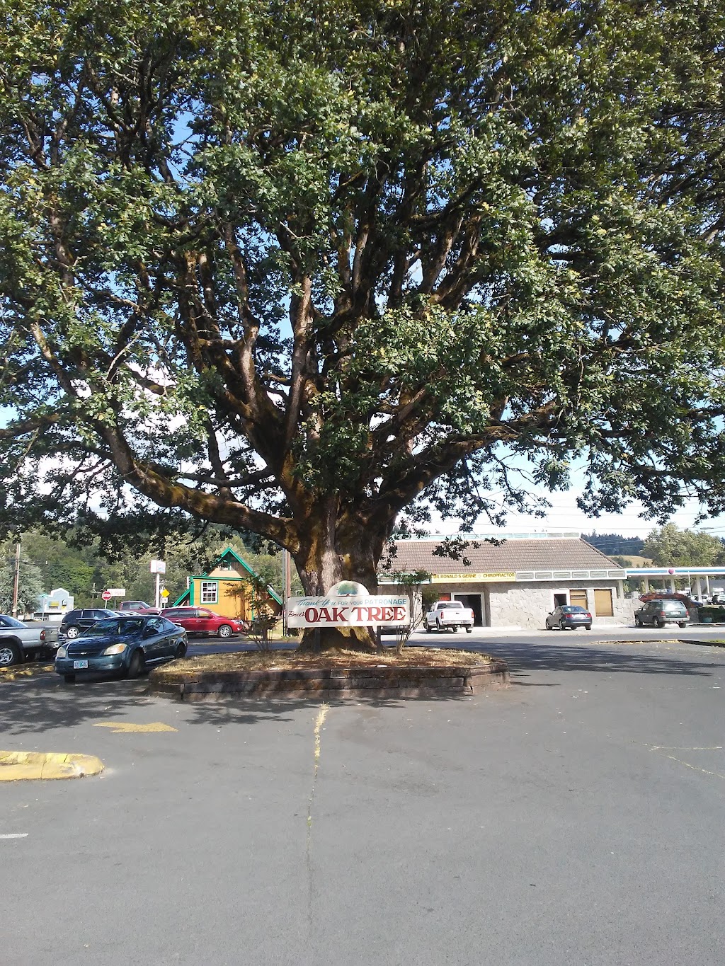 Oak Tree Restaurant | restaurant | 1020 Atlantic Ave, Woodland, WA 98674, USA | 3608418567 OR +1 360-841-8567