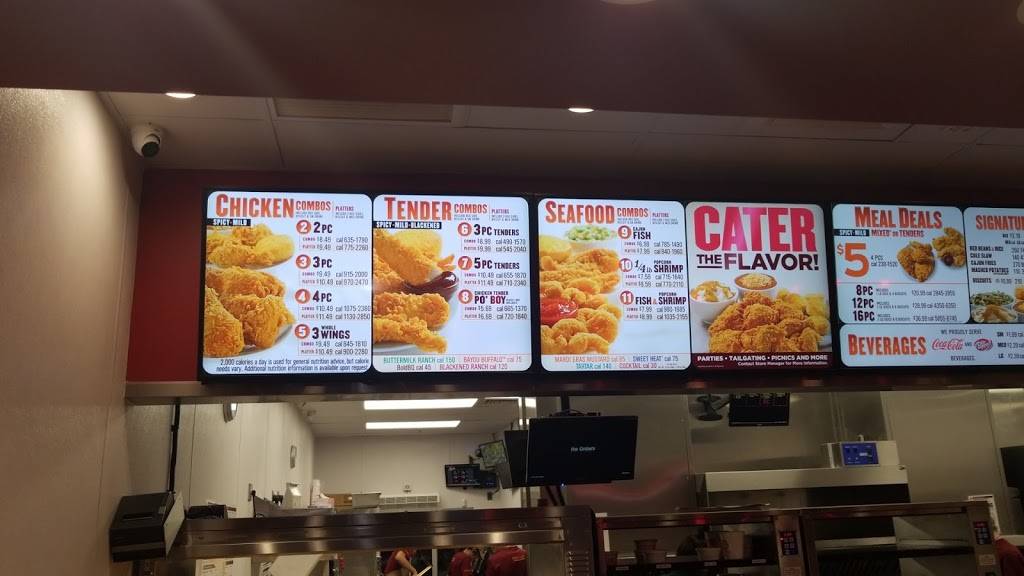 Popeyes Louisiana Kitchen | restaurant | 30679 Temecula Pkwy, Temecula, CA 92592, USA | 9515870461 OR +1 951-587-0461