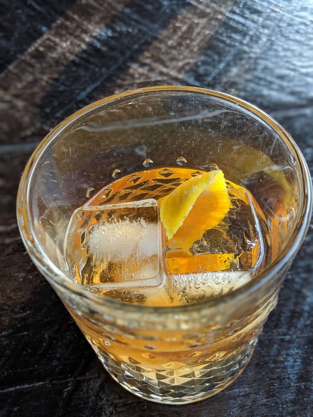 Lexington Smokehouse & Bar | restaurant | 344 Richmond Rd, Ottawa, ON K1Z 5C6, Canada | 6132188209 OR +1 613-218-8209