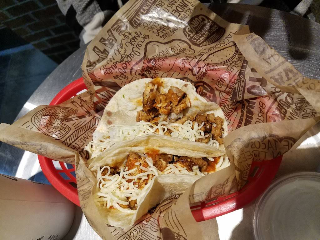 Chipotle Mexican Grill | restaurant | 1420 Westover Terrace Ste A, Greensboro, NC 27408, USA | 3362725503 OR +1 336-272-5503