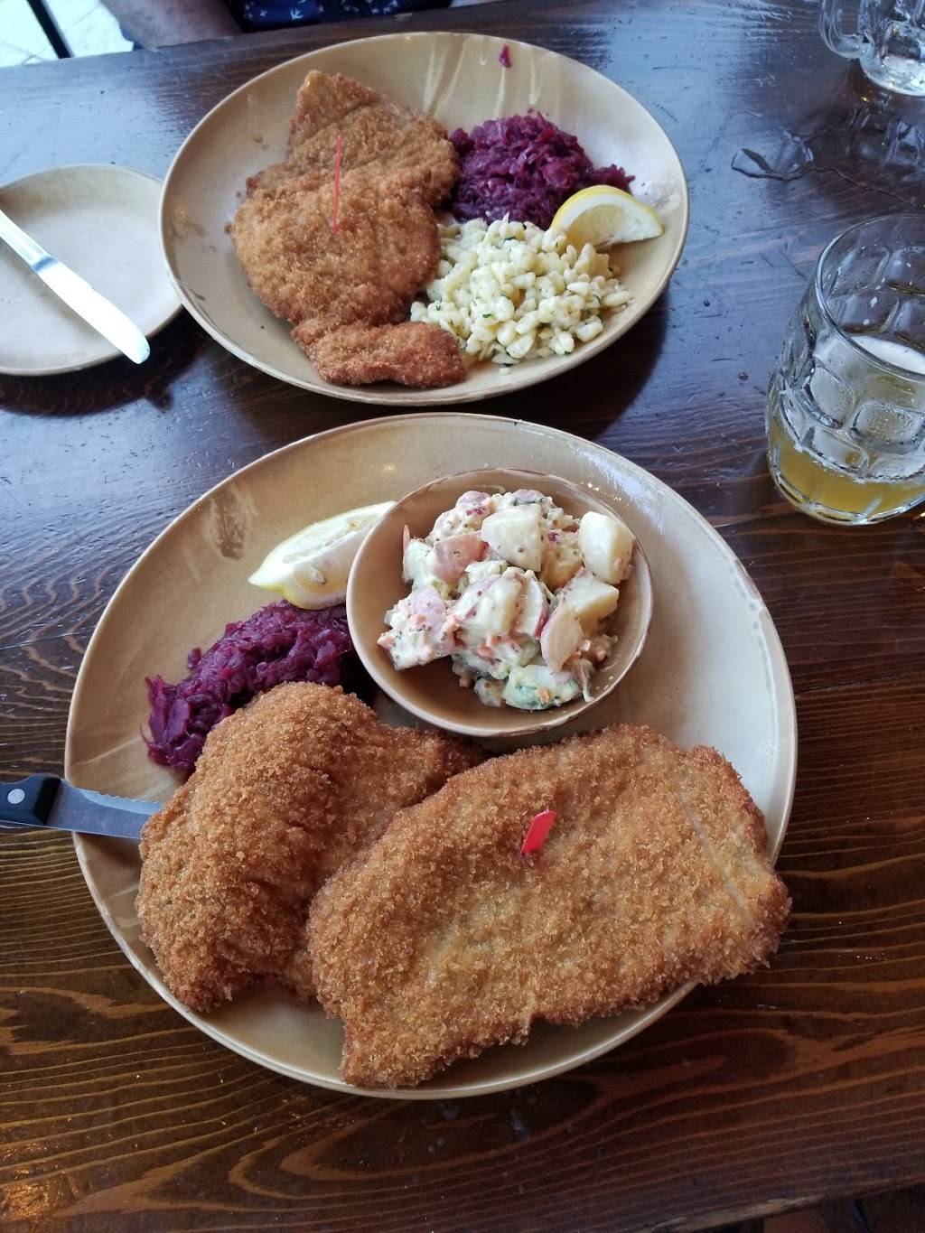 Biergarten | restaurant | 309 Via De Palmas #90, Boca Raton, FL 33432, USA | 5613957462 OR +1 561-395-7462