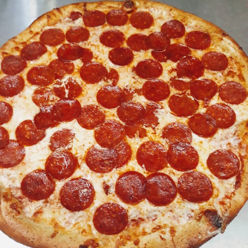 Hourglass munchies | restaurant | 2006 Curry Ford Rd, Orlando, FL 32806, USA | 4077345618 OR +1 407-734-5618