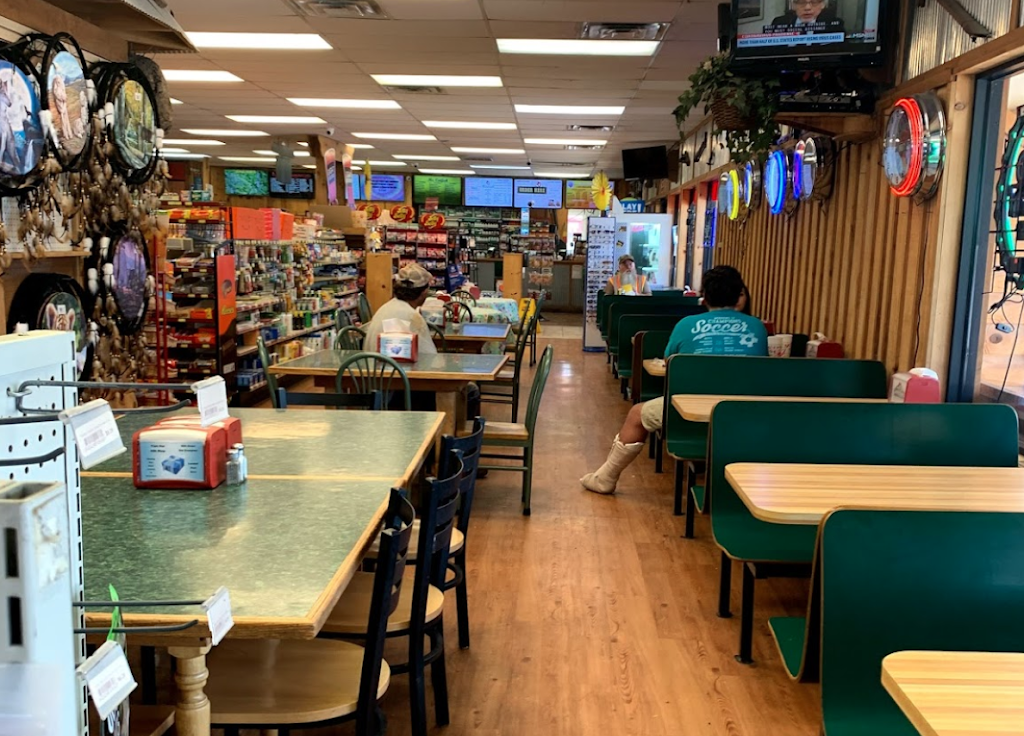 Kings River Country Store Inc. | restaurant | 22784 US-412, Huntsville, AR 72740, USA | 4796652323 OR +1 479-665-2323