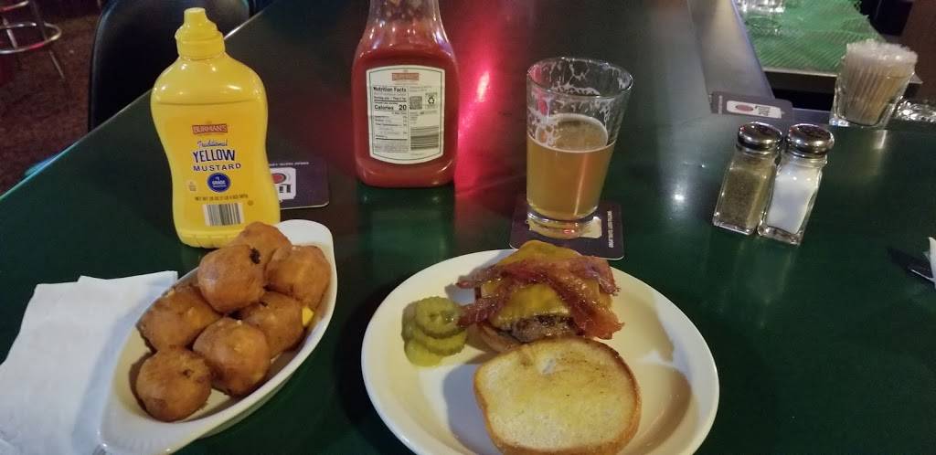 4 Mile Restaurant & Bar | restaurant | S5786 WI-37, Eau Claire, WI 54701, USA | 7158369003 OR +1 715-836-9003