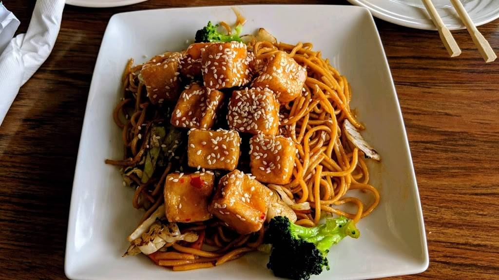 Panda Noodles | restaurant | 3483 W 10th St a, Greeley, CO 80634, USA | 9708179666 OR +1 970-817-9666