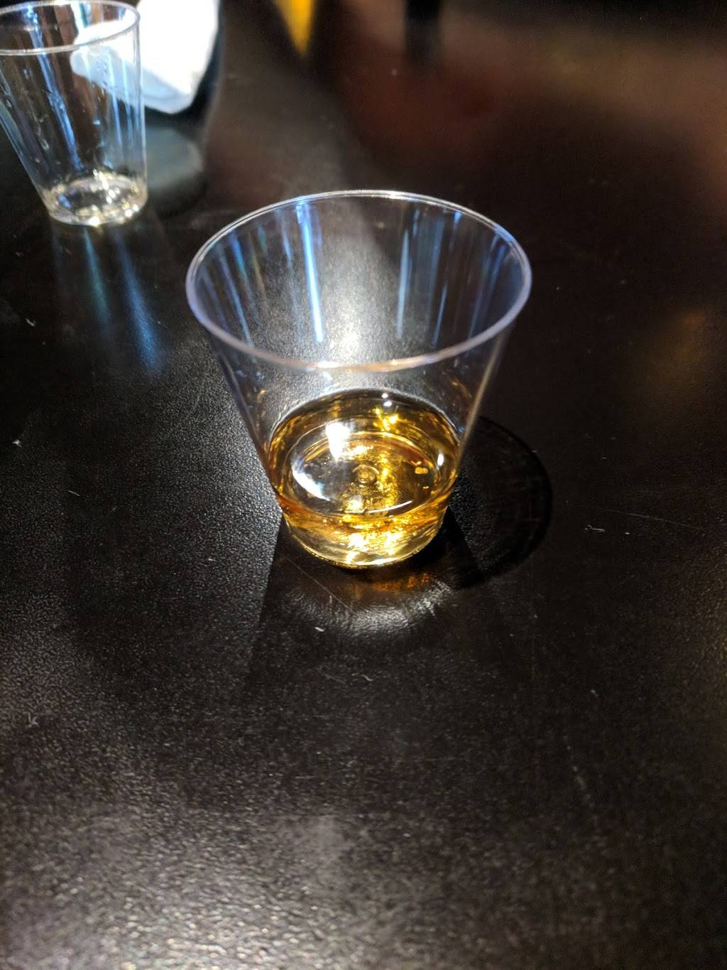 Latitudes Bar & Bistro | restaurant | 7454 Beechmont Ave, Cincinnati, OH 45255, USA | 5138279146 OR +1 513-827-9146