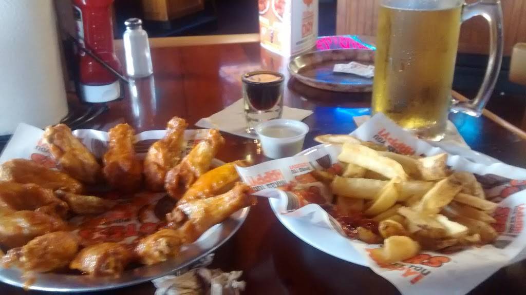 Hooters | restaurant | 9807 South Blvd, Charlotte, NC 28273, USA | 7046432044 OR +1 704-643-2044