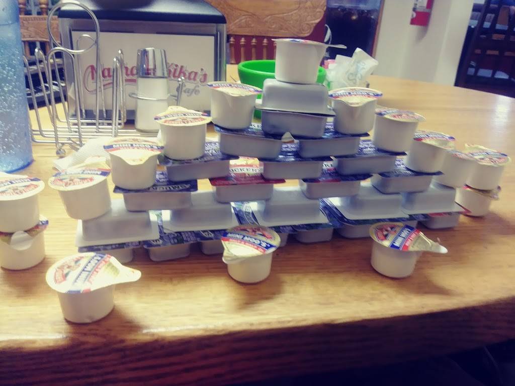 Nacho Y Kikas Cafe | restaurant | 204 E S 1st St, Johnstown, CO 80534, USA | 9705874393 OR +1 970-587-4393