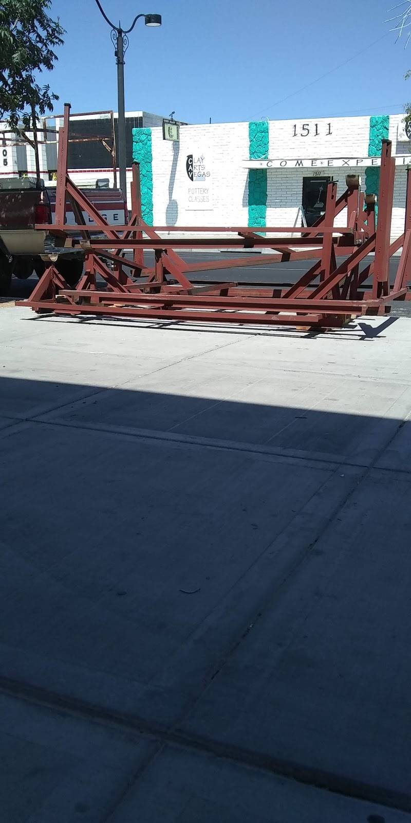 Jack in the Box | restaurant | 1591 S Main St, Las Vegas, NV 89104, USA | 7023836908 OR +1 702-383-6908