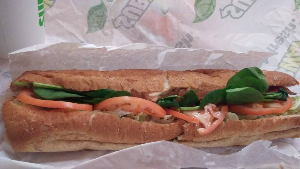 Subway | restaurant | 4952 E Kings Canyon Rd, Fresno, CA 93727, USA | 5592528741 OR +1 559-252-8741