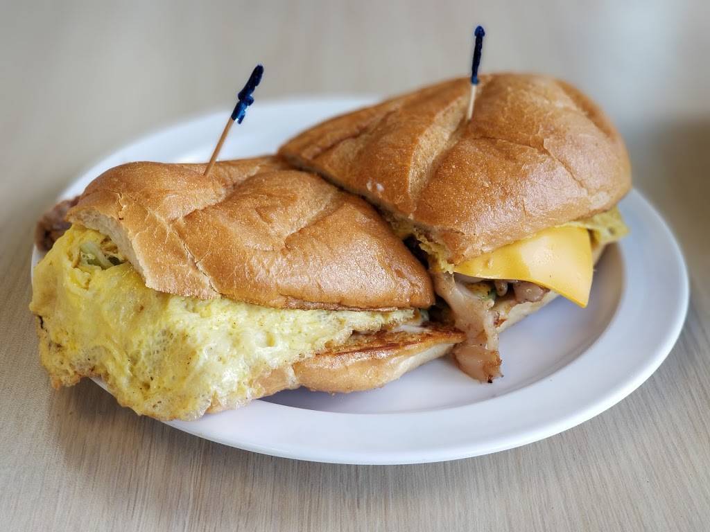 R Burgers Drive-Thru | restaurant | 1666 University Ave, Riverside, CA 92507, USA | 9517844350 OR +1 951-784-4350