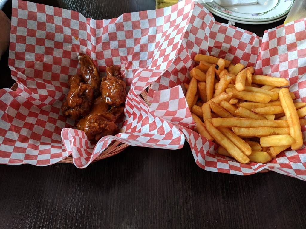 Wow! Wing House | restaurant | 550 Finch Ave, Pickering, ON L1V 0B2, Canada | 9054201414 OR +1 905-420-1414