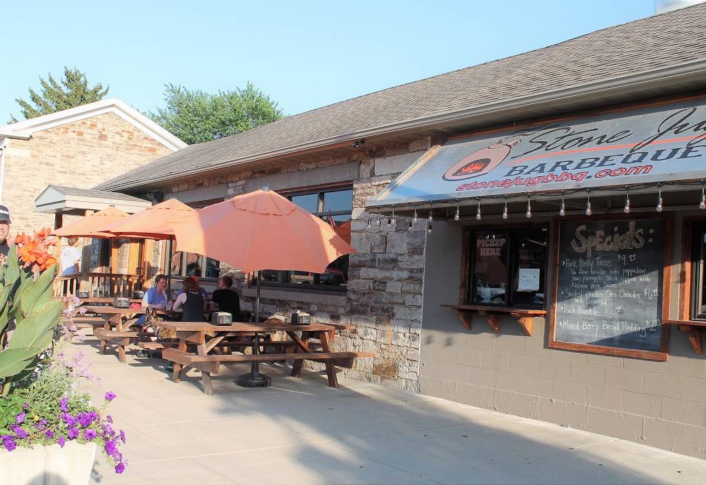 Stone Jug Barbeque | restaurant | 1920 4th St, Peru, IL 61354, USA | 8157808275 OR +1 815-780-8275