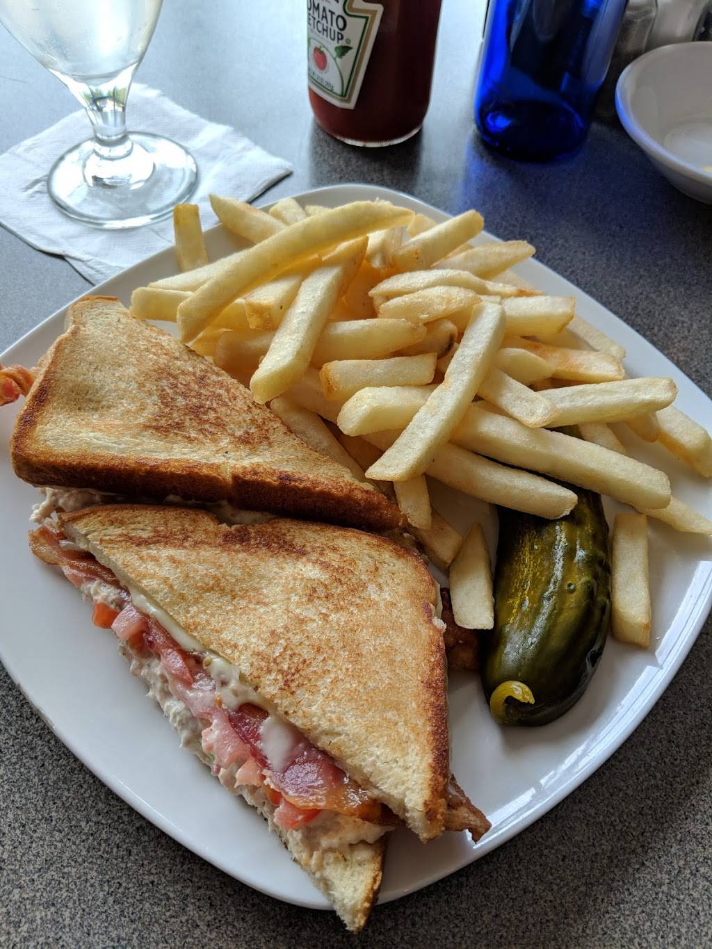 Patricks Pub | restaurant | 26 Bank Row, Pittsfield, MA 01201, USA | 4134991994 OR +1 413-499-1994