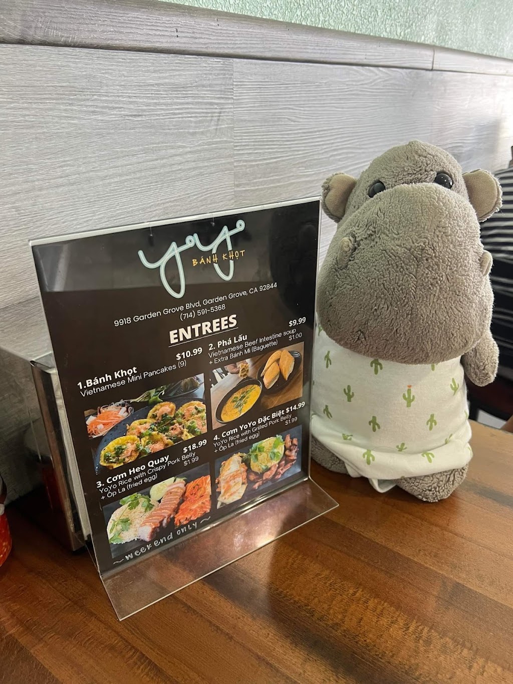 YoYo Banh Khot | restaurant | 9918 Garden Grove Blvd, Garden Grove, CA 92844, USA | 7145915368 OR +1 714-591-5368