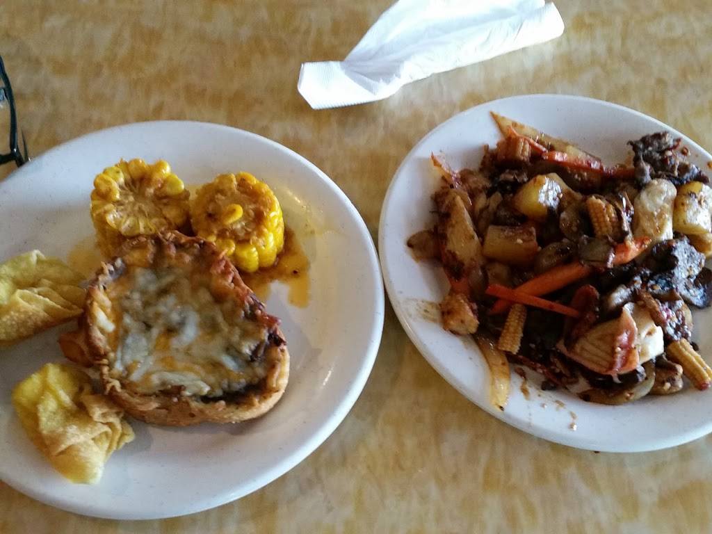 Two Volcano Seafood Boil Buffet | restaurant | 4817 W 77th St, Burbank, IL 60459, USA | 7086361680 OR +1 708-636-1680