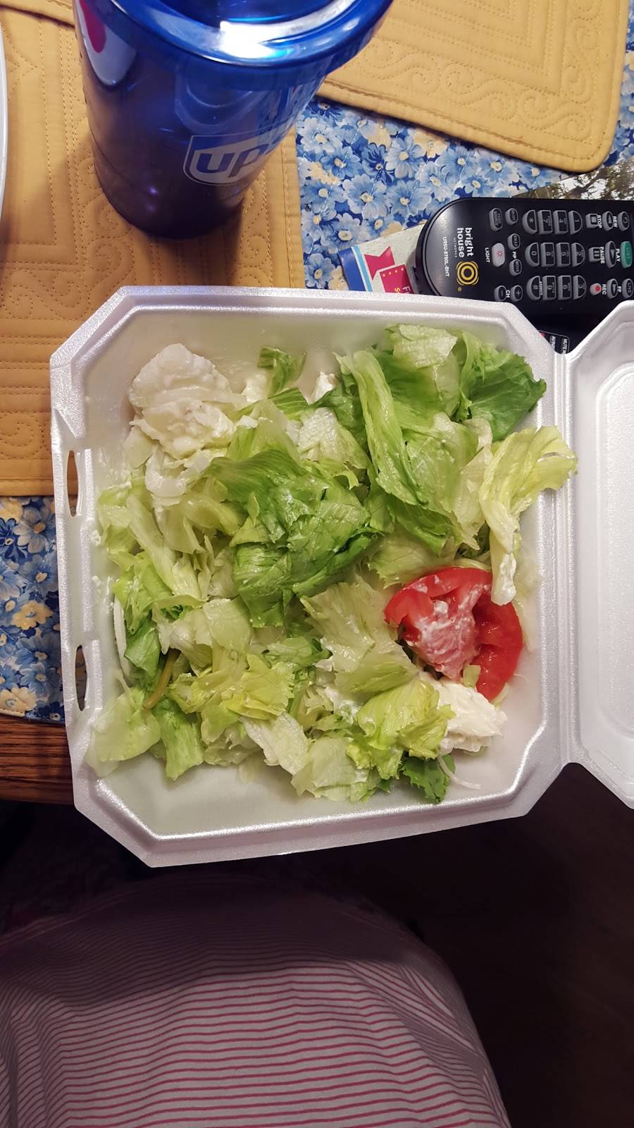 Gennaros Pizza | restaurant | 7375 Commercial Way, Weeki Wachee, FL 34613, USA | 3528357903 OR +1 352-835-7903