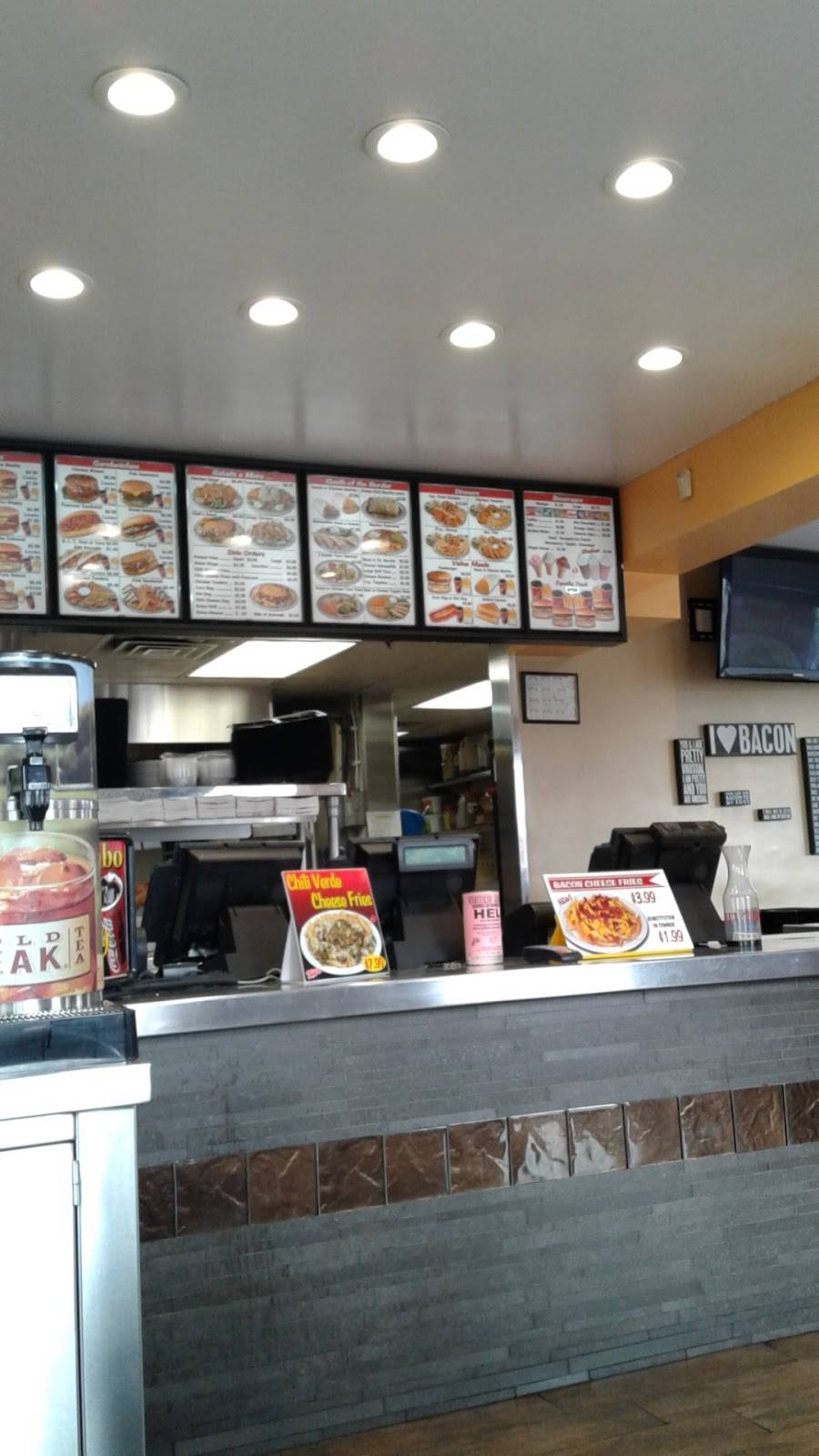 Tams Burgers | restaurant | 585 E Arrow Hwy, Azusa, CA 91702, USA | 6263317652 OR +1 626-331-7652