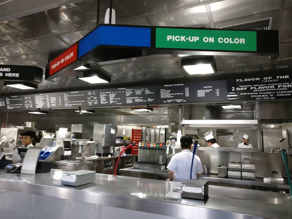 Kopps Frozen Custard | restaurant | 5373 N Port Washington Rd, Glendale, WI 53217, USA | 4149613288 OR +1 414-961-3288