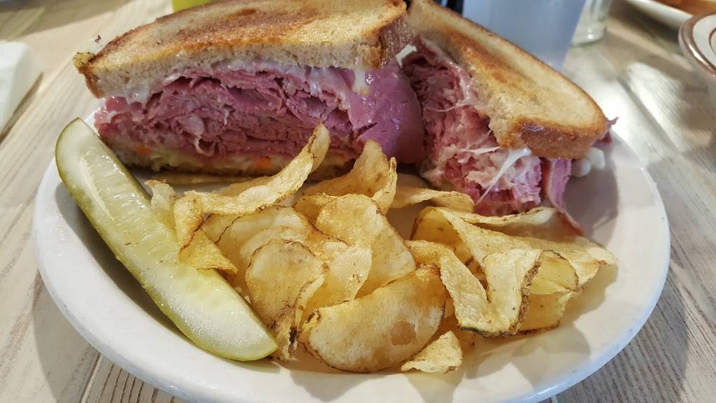 Bodes Corn Beef House | restaurant | 280 N Main St, Plymouth, MI 48170, USA | 7344531883 OR +1 734-453-1883