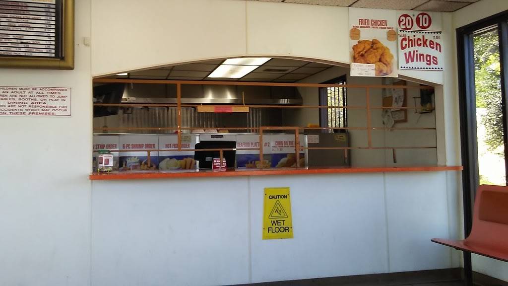 Freds Fish Fry | restaurant | 425 S Zarzamora St, San Antonio, TX 78207, USA | 2104348288 OR +1 210-434-8288