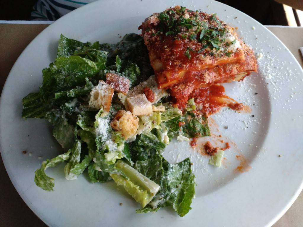 Queens Pasta Cafe | cafe | 2263 Bloor St W, Toronto, ON M6S 1N8, Canada | 4167660993 OR +1 416-766-0993